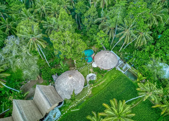 Bamboo Sanctuary By Nusantara Hospitality Villa